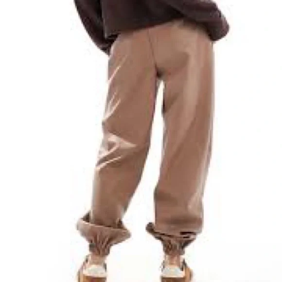 ASOS DESIGN faux leather sweatpants Size 12 Women’s - Picture 3 of 11